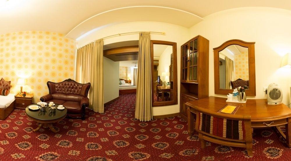 Hotel Jaipur Palace Esterno foto